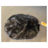 BLACK BEAVER PELT - 25'