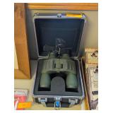 WINCHESTER 10x50MM BINOCULARS - NEW IN CASE