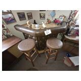 Bar and 2 Stools