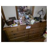 Mirrored Dresser ( Not contents)