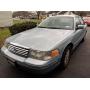 2003 CROWN VICTORIA - LOADED & SUPER CLEAN !