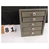 5 Drawer Wooden Chest of Drawers