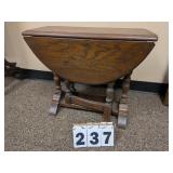 Drop Leaf Swing Leg Oak Table