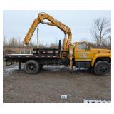 1986 Ford F-800 Knuckle Boom Truck