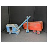 Metal Strutio Steam Shovel & Wyandotte Trailer