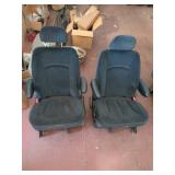 Cloth Seats with Armrests