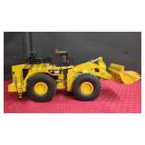 1/50 SCALE CAT WHEEL LOADER MODEL