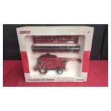 ERTL DIE-CAST CASE IH AXIAL-FLOW 8230 COMBINE