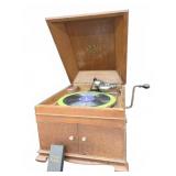 VICTROLA VV-IX-A PHONOGRAPH