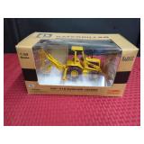 CATERPILLAR 1:32 SCALE CAT 416 LOADER
