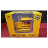 1:16 SCALE CATERPILLAR TWENTY-FIVE MODEL