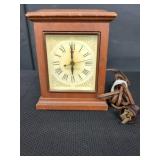 GENERAL ELECTRIC WOOD CASE ELECTRIC CLOCK
