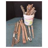 VNTAGE BARN AND GARAGE DOOR HARDWARE