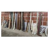 ASSORTED WOOD STAIR PARTS AND SPINDLES