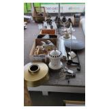 LG QTY LIGHT FIXTURES AND LIGHTING PARTS