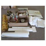 HOUSEHOLD DECOR AND DINNERWARE LOT