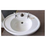 WHITE CAST IRON PORCELAIN SINK WITH FAUCETS