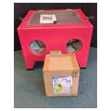 90L SANDBLASTING CABINET WITH ACCESSORIES