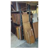 LG QTY WOOD CABINET DOORS, PANELS & METAL SHELVING
