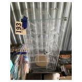 Rotating jewelry display case