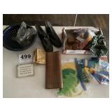 Miscellaneous lot of items, enamel ware strainer
