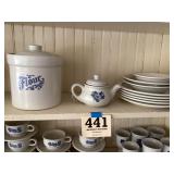 Miscellaneous lot of Pfaltzgraff Yorktowne
