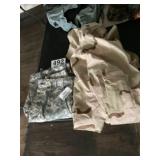 US Army Desert Camouflage Jacket & Pants like new