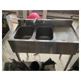 Restaurant kitchen sink