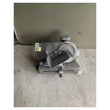 Globe slicer