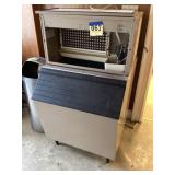 Icemaker