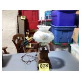Really nice nightstand lamp looks to be somewhat