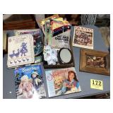 Miscellaneous lot of crafting books for quilting