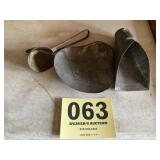 Vintage scoops/kitchenware