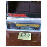 Lionel American flyer diecast truck