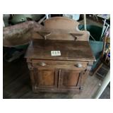 Nice early washstand