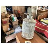 Early galvanize, milk carry can or fuel can