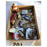 Christmas Pins & Figurines