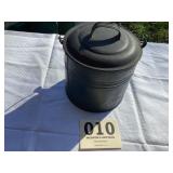 Early 1 gallon size berry pill, bucket