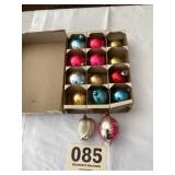 Lot of Vintage Christmas tree Ornaments