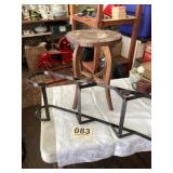 Wooden stand & Metal Sled runners