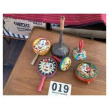 Vintage, a lot of toy noisemakers