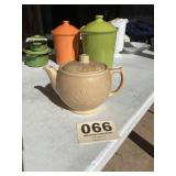 Older Ceramic Tea Pot USA made
