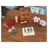 Vintage, souvenir travel items lot with some