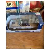 Penn State 1963 Ford Thunderbird 1/18 diecast car