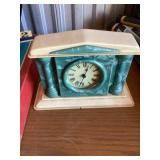 Bakelite  mantle clock
