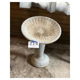Resin birdbath