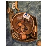 Miscellaneous wooden dishes and statues