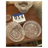 Basket and glassware lot