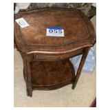 End table with drawers