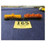 2 HO Gauge Shell and Mobilgas Tank Cars